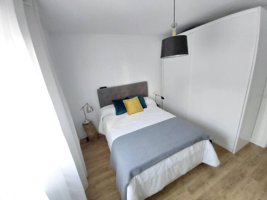 Luminoso Apartamento En El Centro, Con Mucho Arte セビリア エクステリア 写真