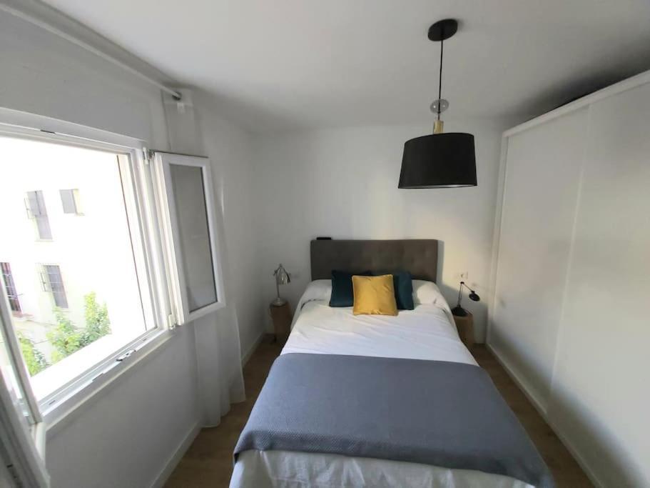 Luminoso Apartamento En El Centro, Con Mucho Arte セビリア エクステリア 写真
