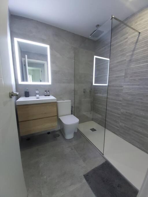 Luminoso Apartamento En El Centro, Con Mucho Arte セビリア エクステリア 写真