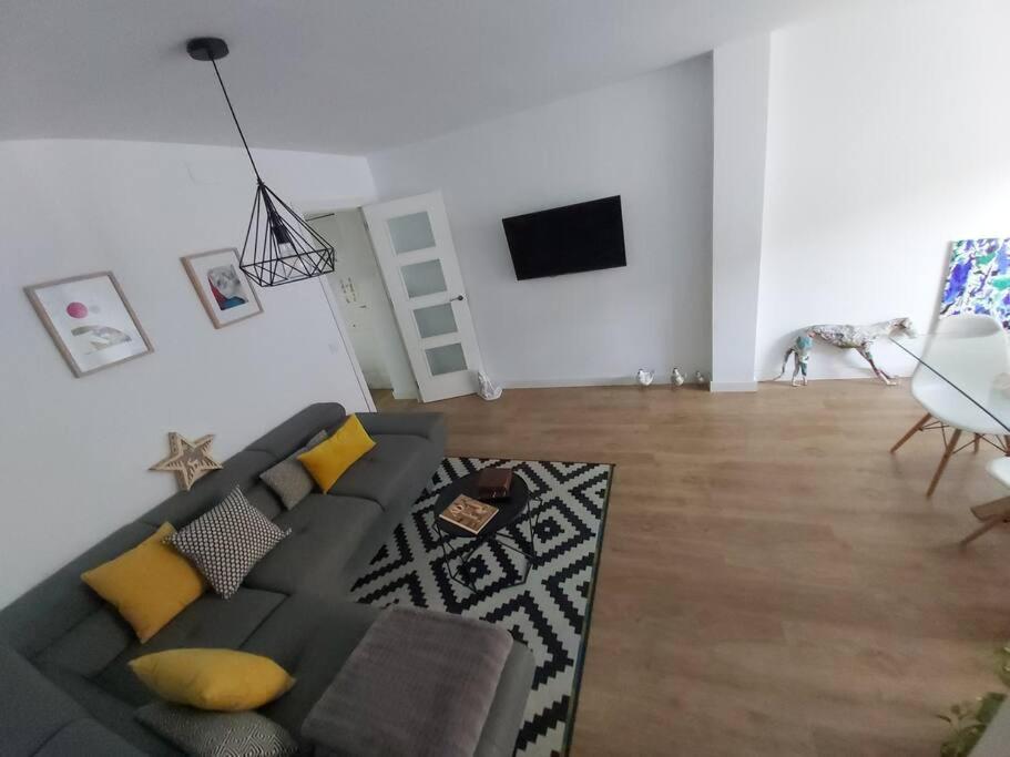 Luminoso Apartamento En El Centro, Con Mucho Arte セビリア エクステリア 写真