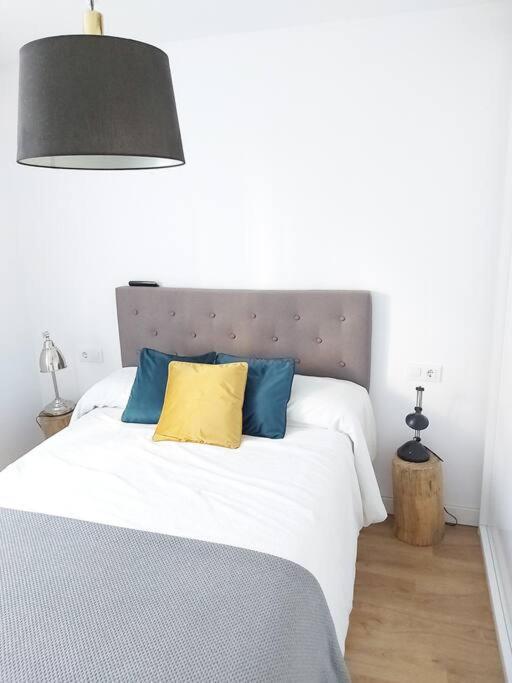 Luminoso Apartamento En El Centro, Con Mucho Arte セビリア エクステリア 写真