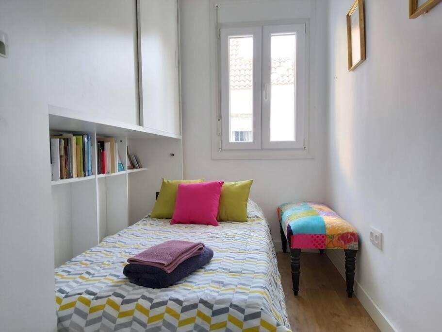 Luminoso Apartamento En El Centro, Con Mucho Arte セビリア エクステリア 写真