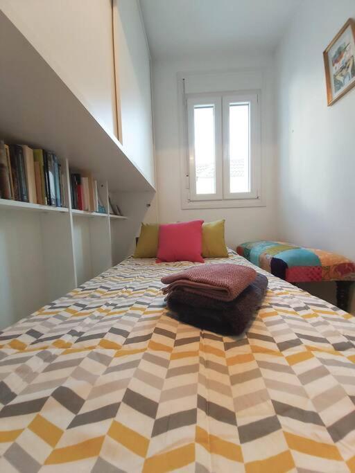 Luminoso Apartamento En El Centro, Con Mucho Arte セビリア エクステリア 写真