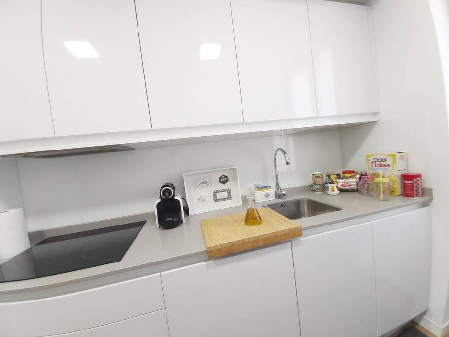Luminoso Apartamento En El Centro, Con Mucho Arte セビリア エクステリア 写真